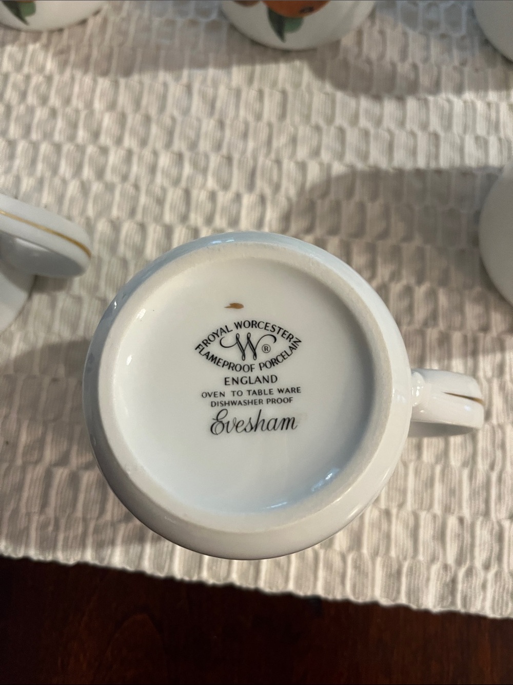 Evesham by Royal Worcester bundle of six mugs - Picture 3 of 6